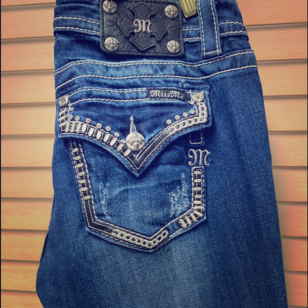Miss Me Skinny Jeans 29 waist 31 length